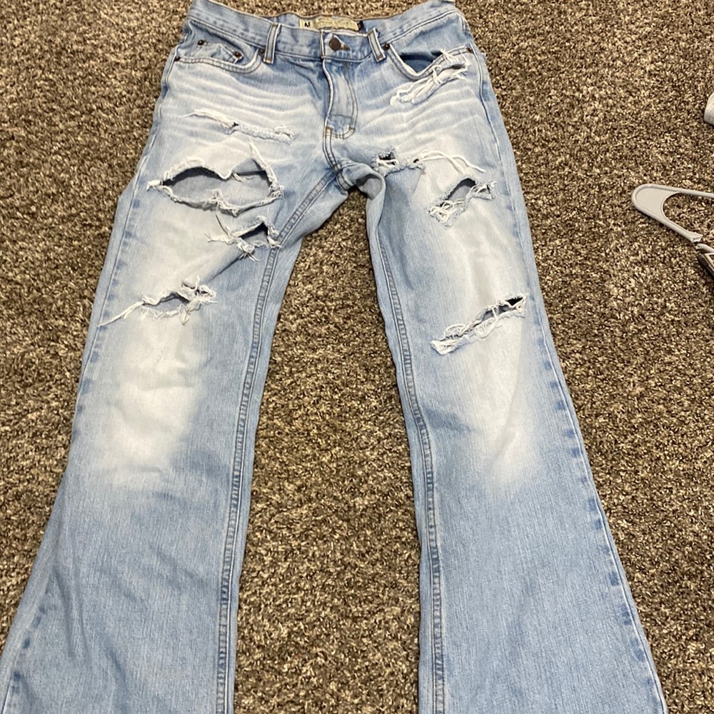 american eagle size 8 ripped jeans